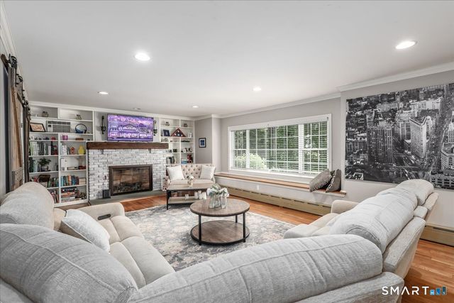 52 South Kent Road, New Milford, CT 06755