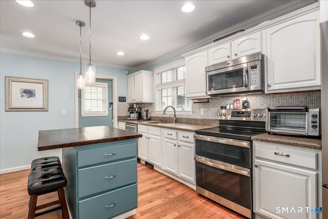 52 South Kent Road, New Milford, CT 06755