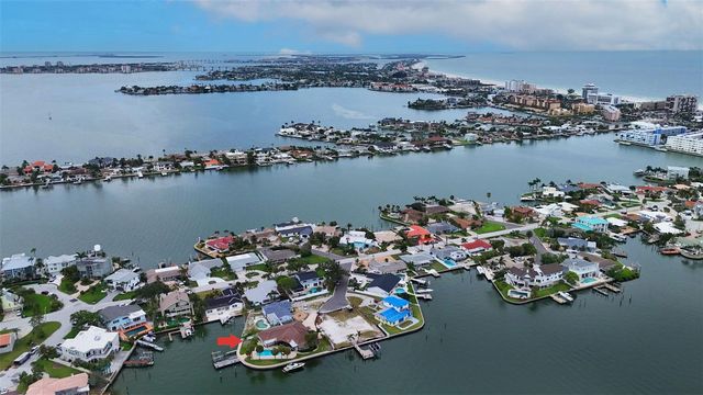 5960 BAHAMA WAY N, St Pete Beach, FL 33706