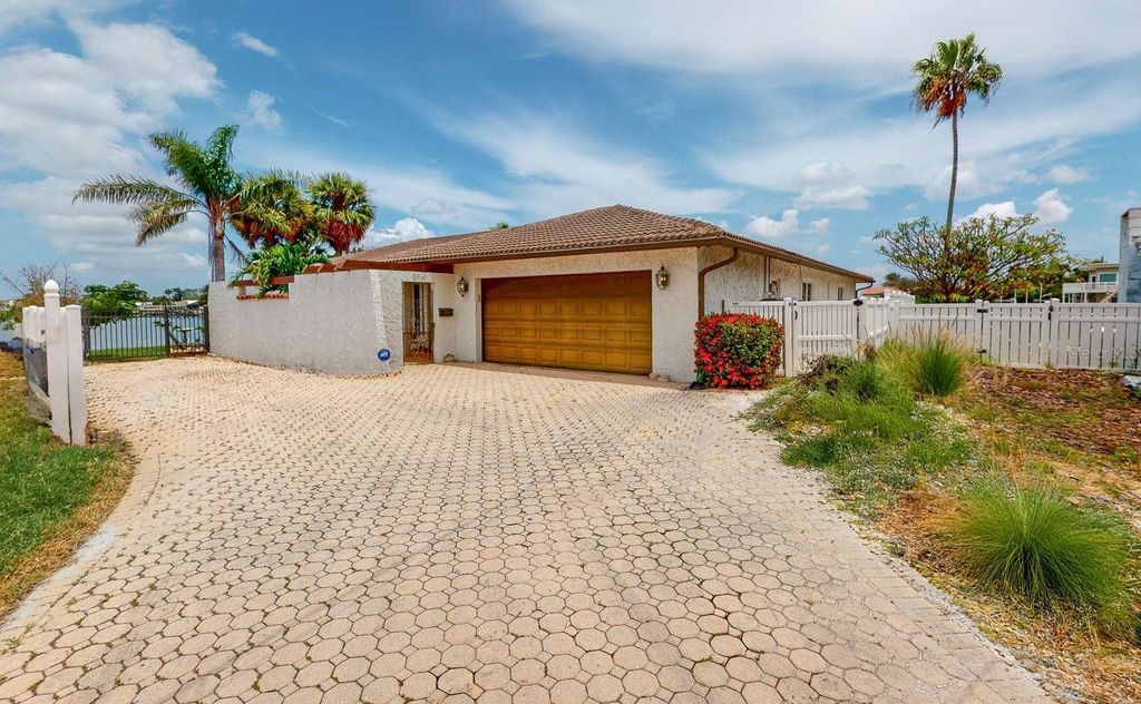 5960 BAHAMA WAY N, St Pete Beach, FL 33706