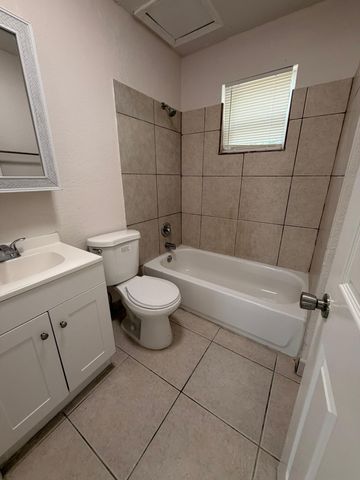 1618 W 26th Court A, Riviera Beach, FL 33404