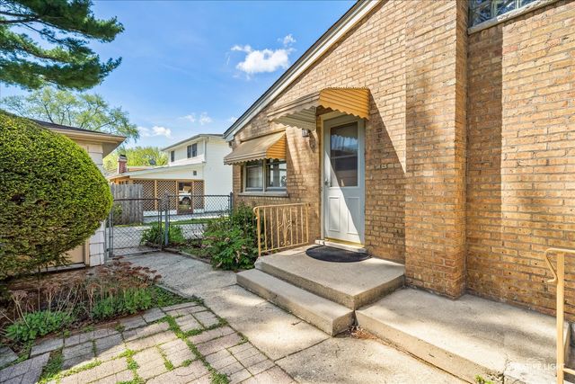 45 Concord Avenue, South Elgin, IL 60177