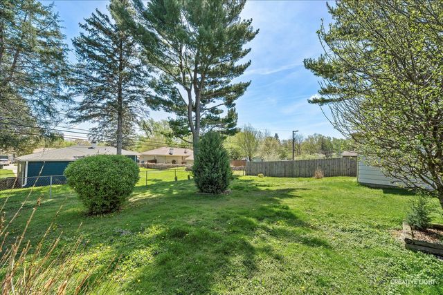 45 Concord Avenue, South Elgin, IL 60177