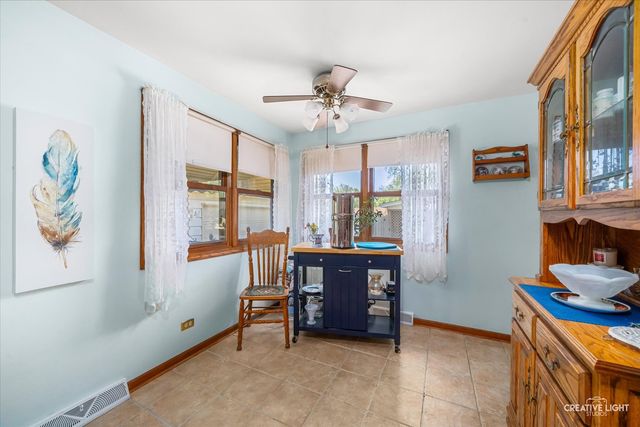 45 Concord Avenue, South Elgin, IL 60177
