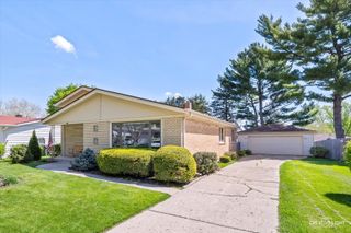 45 Concord Avenue, South Elgin, IL 60177