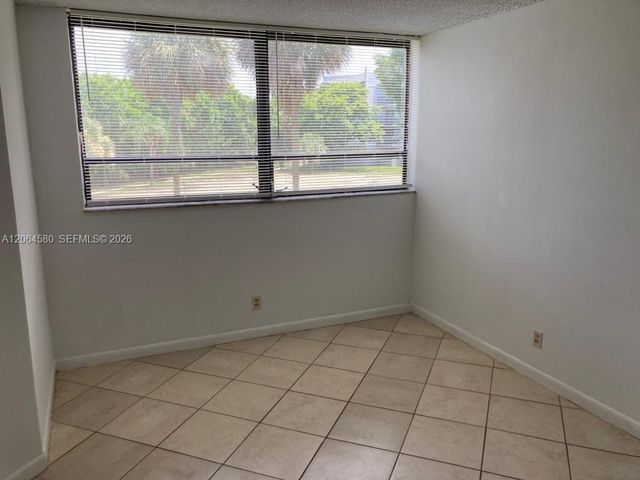 1950 N Congress Avenue 209, West Palm Beach, FL 33401