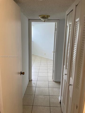 1950 N Congress Avenue 209, West Palm Beach, FL 33401