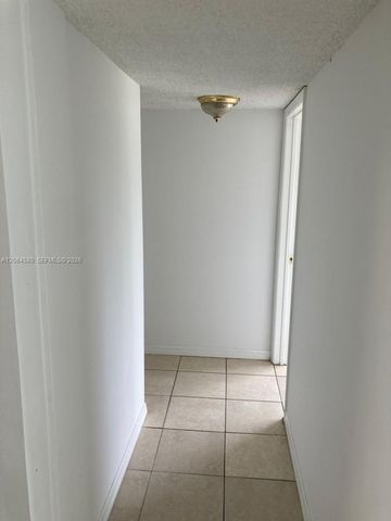 1950 N Congress Avenue 209, West Palm Beach, FL 33401