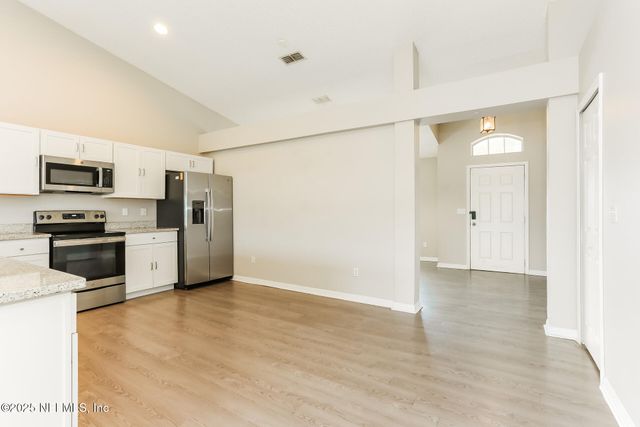 10056 LANCASHIRE Drive, Jacksonville, FL 32219