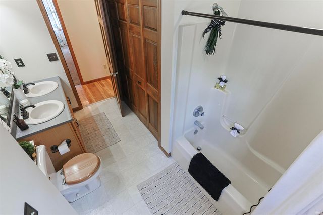 10333 Dunn Road, Osceola, IN 46561