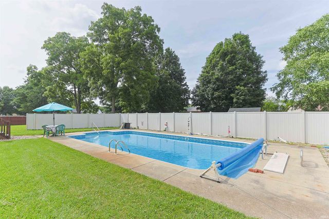 10333 Dunn Road, Osceola, IN 46561