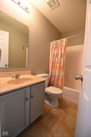 15497 Sandlands Circle, Noblesville, IN 46060