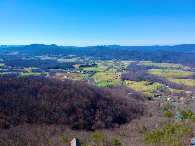 1-A,2-A,3- Ravens Den Way, Sevierville, TN 37862