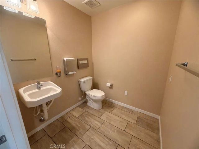 1508 W Artesia Square B, Gardena, CA 90248