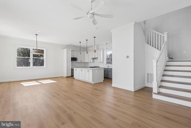 54 SHORE DR., Colonial Beach, VA 22443