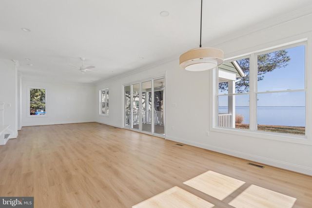 54 SHORE DR., Colonial Beach, VA 22443