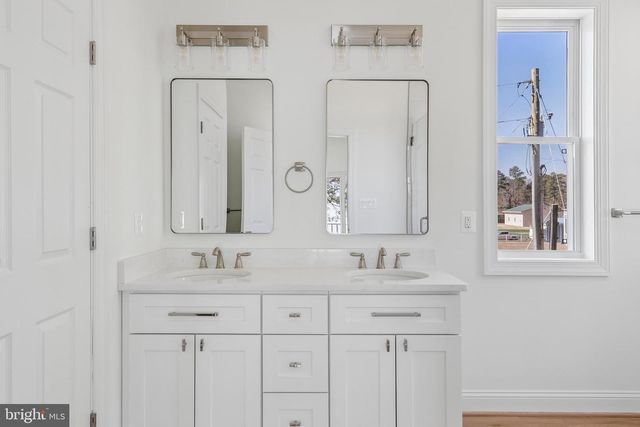 54 SHORE DR., Colonial Beach, VA 22443