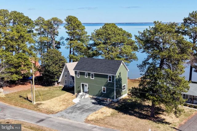 54 SHORE DR., Colonial Beach, VA 22443