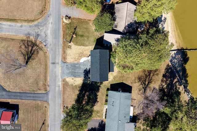 54 SHORE DR., Colonial Beach, VA 22443