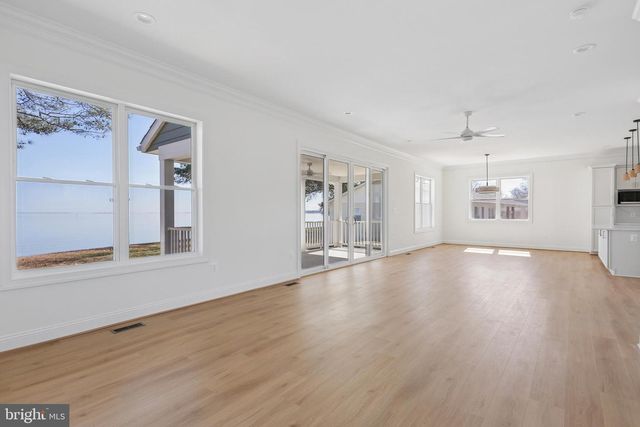 54 SHORE DR., Colonial Beach, VA 22443