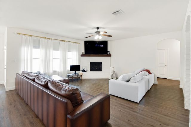 9524 Ocelot Court, Godley, TX 76044