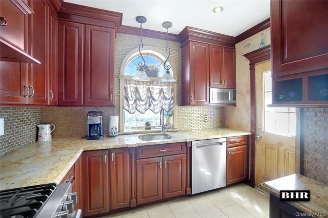 4511 Bedford Avenue, Brooklyn, NY 11235