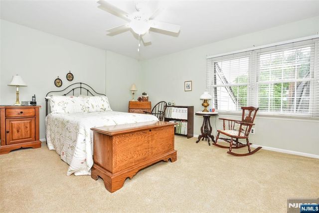 279 Collignon Way 5, River Vale, NJ 07675