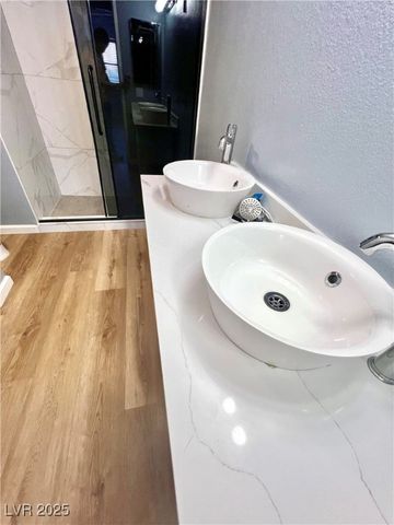 4736 Obannon Drive D, Las Vegas, NV 89102