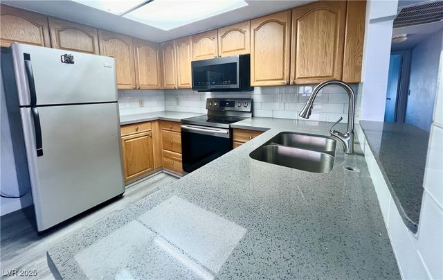 4736 Obannon Drive D, Las Vegas, NV 89102