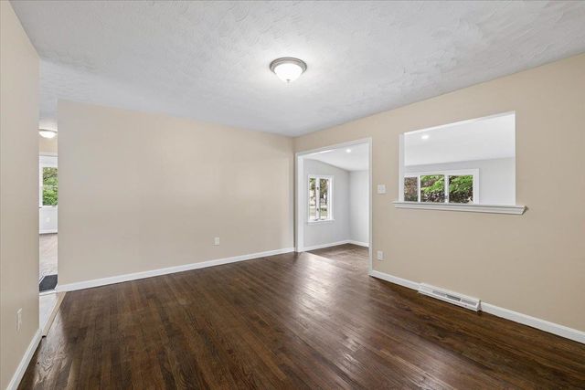 38 Western Avenue, Rochester, NH 03867