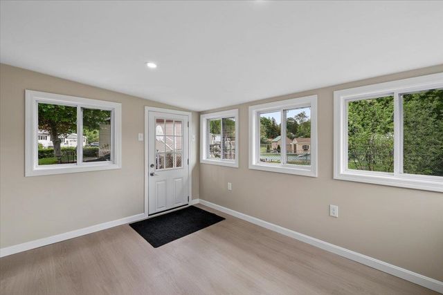38 Western Avenue, Rochester, NH 03867