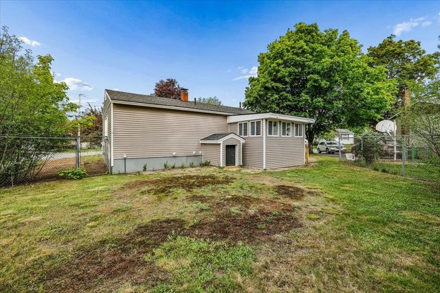 38 Western Avenue, Rochester, NH 03867