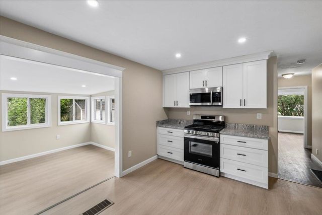 38 Western Avenue, Rochester, NH 03867