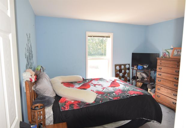 17 Meadow Road, Goshen, NH 03752