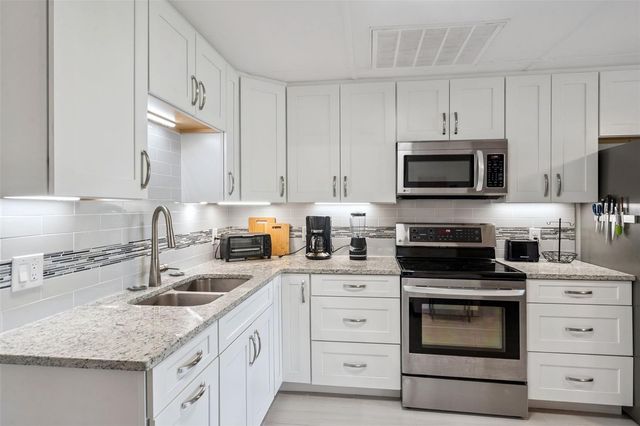 10301 US HIGHWAY 27 58 Hilltop, Clermont, FL 34711