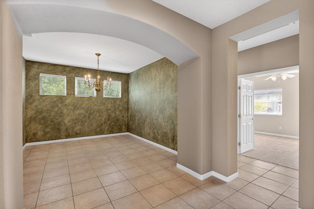 4851 Saint Andrews Dr, Stockton, CA 95219