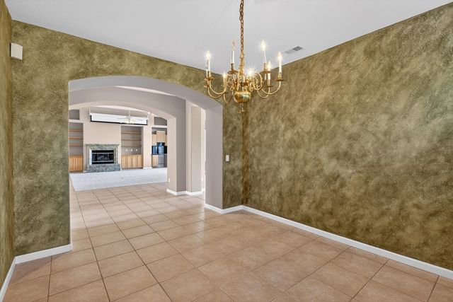 4851 Saint Andrews Dr, Stockton, CA 95219