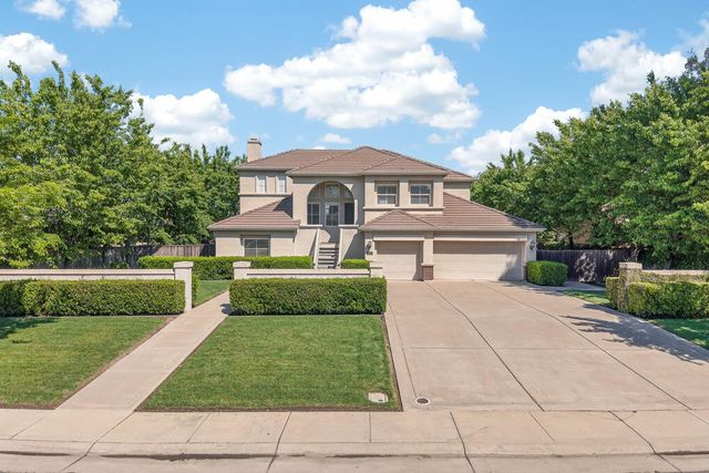 4851 Saint Andrews Dr, Stockton, CA 95219