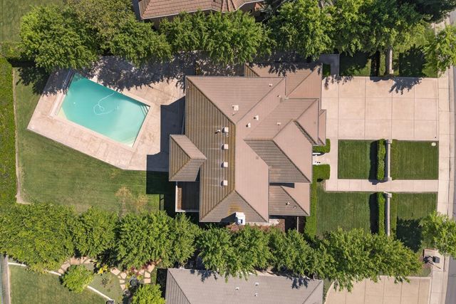 4851 Saint Andrews Dr, Stockton, CA 95219