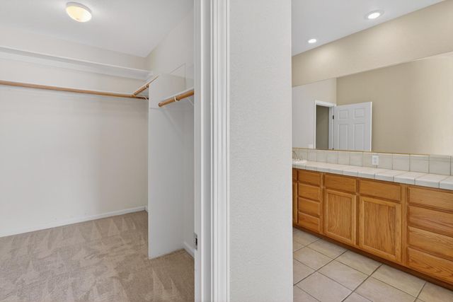 4851 Saint Andrews Dr, Stockton, CA 95219