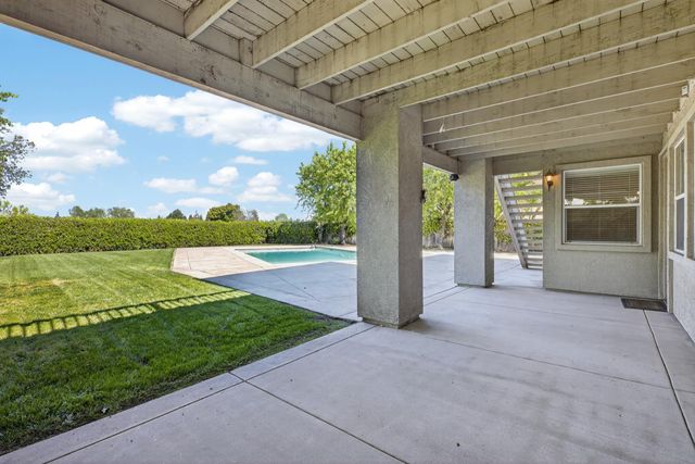 4851 Saint Andrews Dr, Stockton, CA 95219