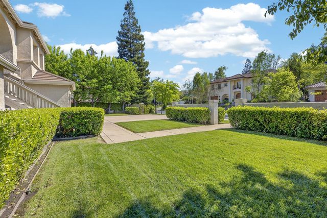 4851 Saint Andrews Dr, Stockton, CA 95219