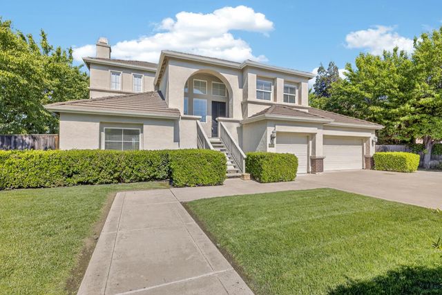 4851 Saint Andrews Dr, Stockton, CA 95219