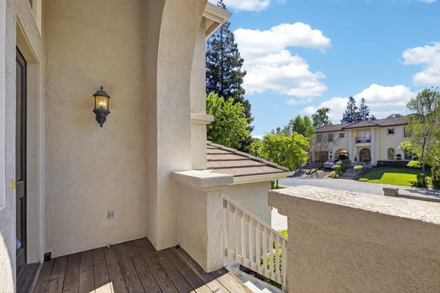 4851 Saint Andrews Dr, Stockton, CA 95219