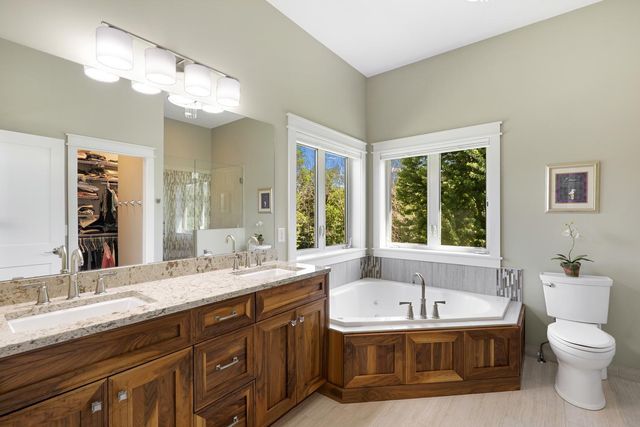 10941 Woodland Drive N, Champlin, MN 55316