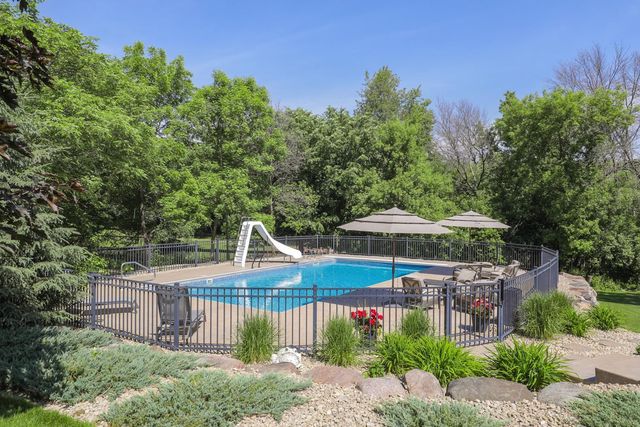 10941 Woodland Drive N, Champlin, MN 55316