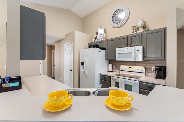 237 SEVILLA AVENUE, Davenport, FL 33897