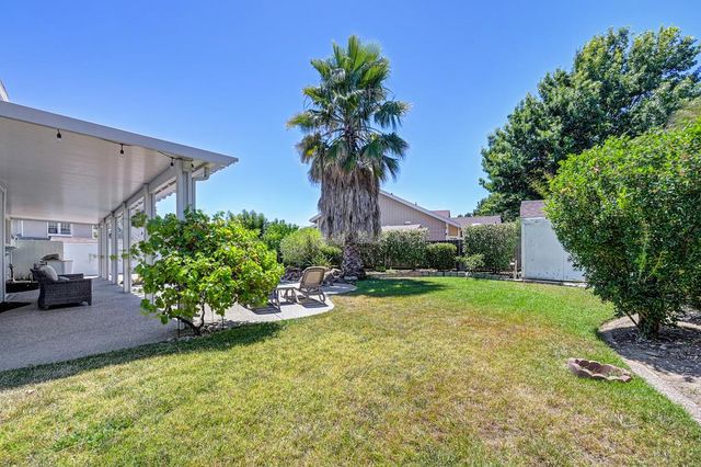 8996 Purple Martin Way, Elk Grove, CA 95758