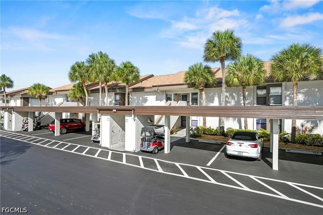 5830 Trailwinds DR 824, Fort Myers, FL 33907