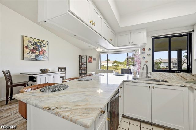 5830 Trailwinds DR 824, Fort Myers, FL 33907